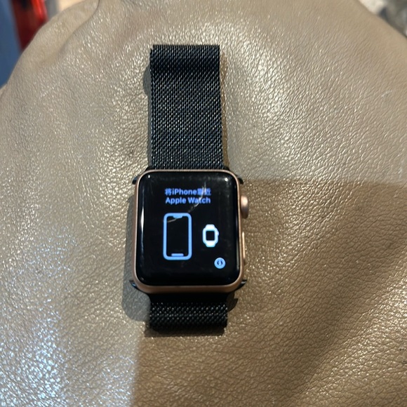 Series 3 Apple Watch - Picture 1 of 2